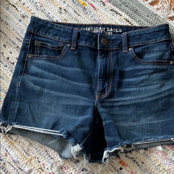 American Eagle Hi-Rise Shortie size 6 - Picture 3 of 4
